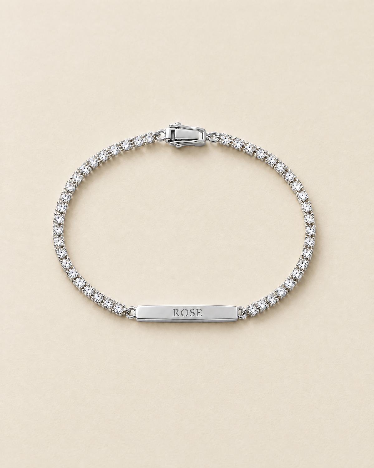 Bracelet Plaque Gravée, modèle Éclat, finition argentée