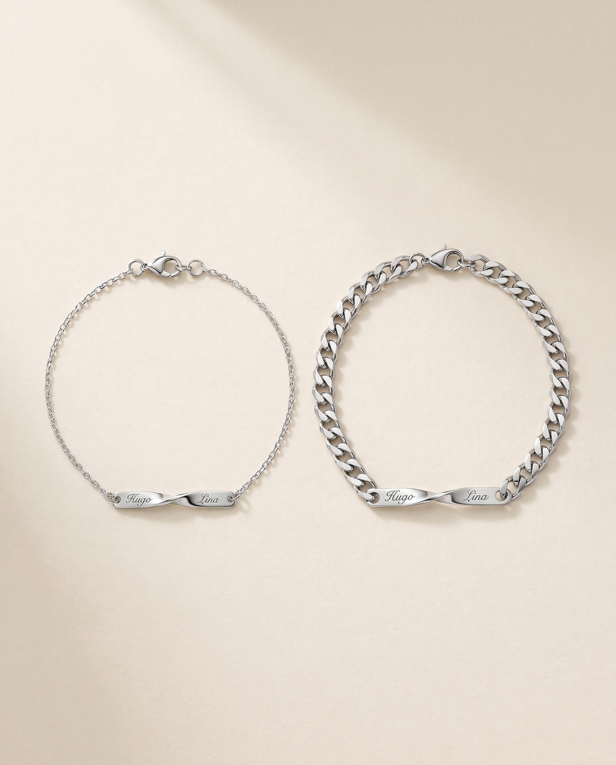Bracelets de Couple : chaîne fine et maille gourmette, barres torsadées gravées Hugo et Lina